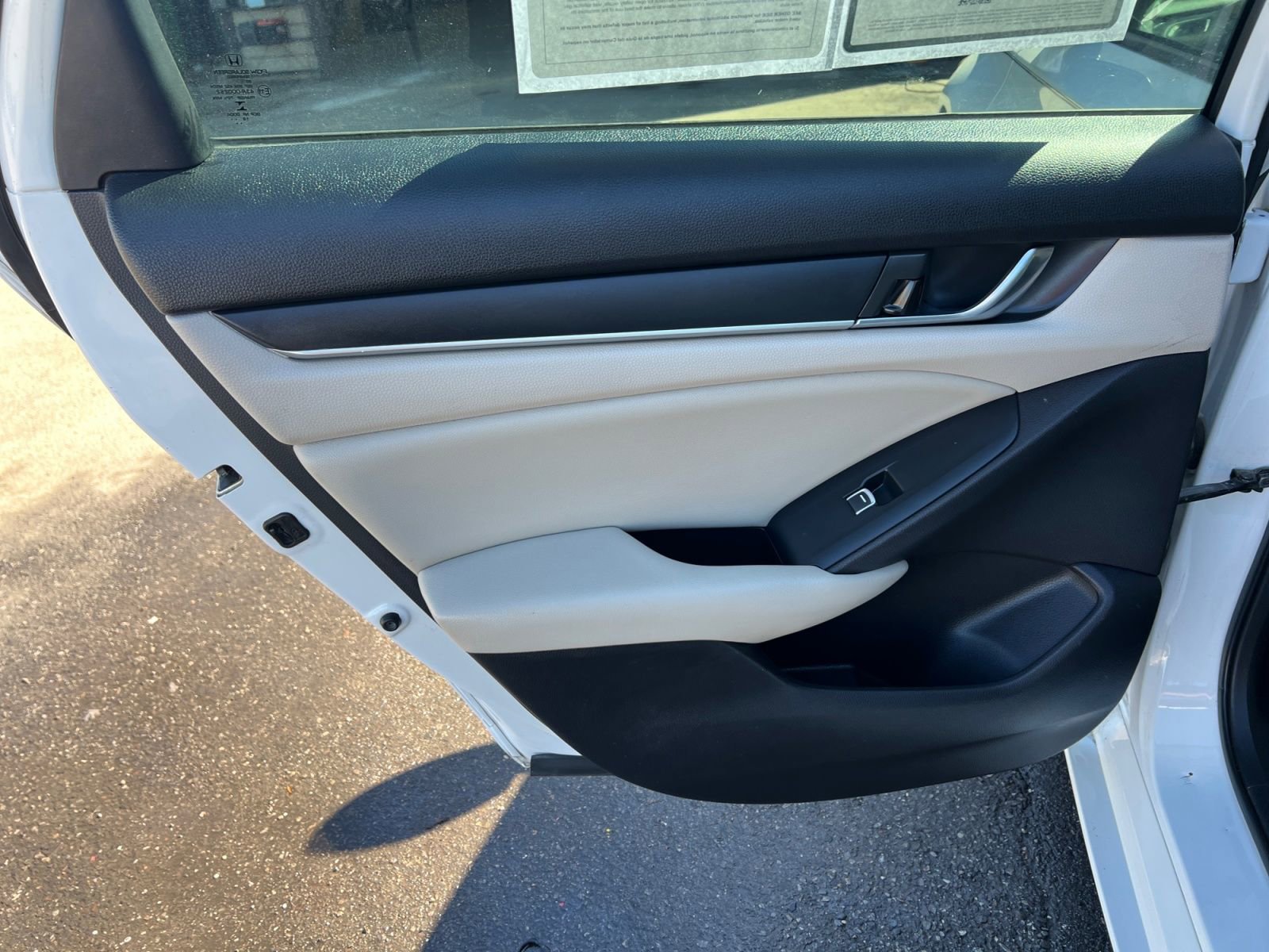 Used 2019 Honda Accord LX image 26