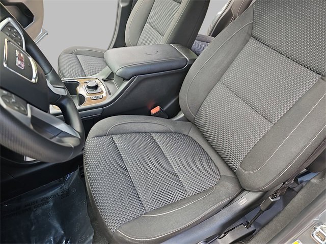 Certified 2023 GMC Acadia SLE w/ Driver Convenience Package image 16