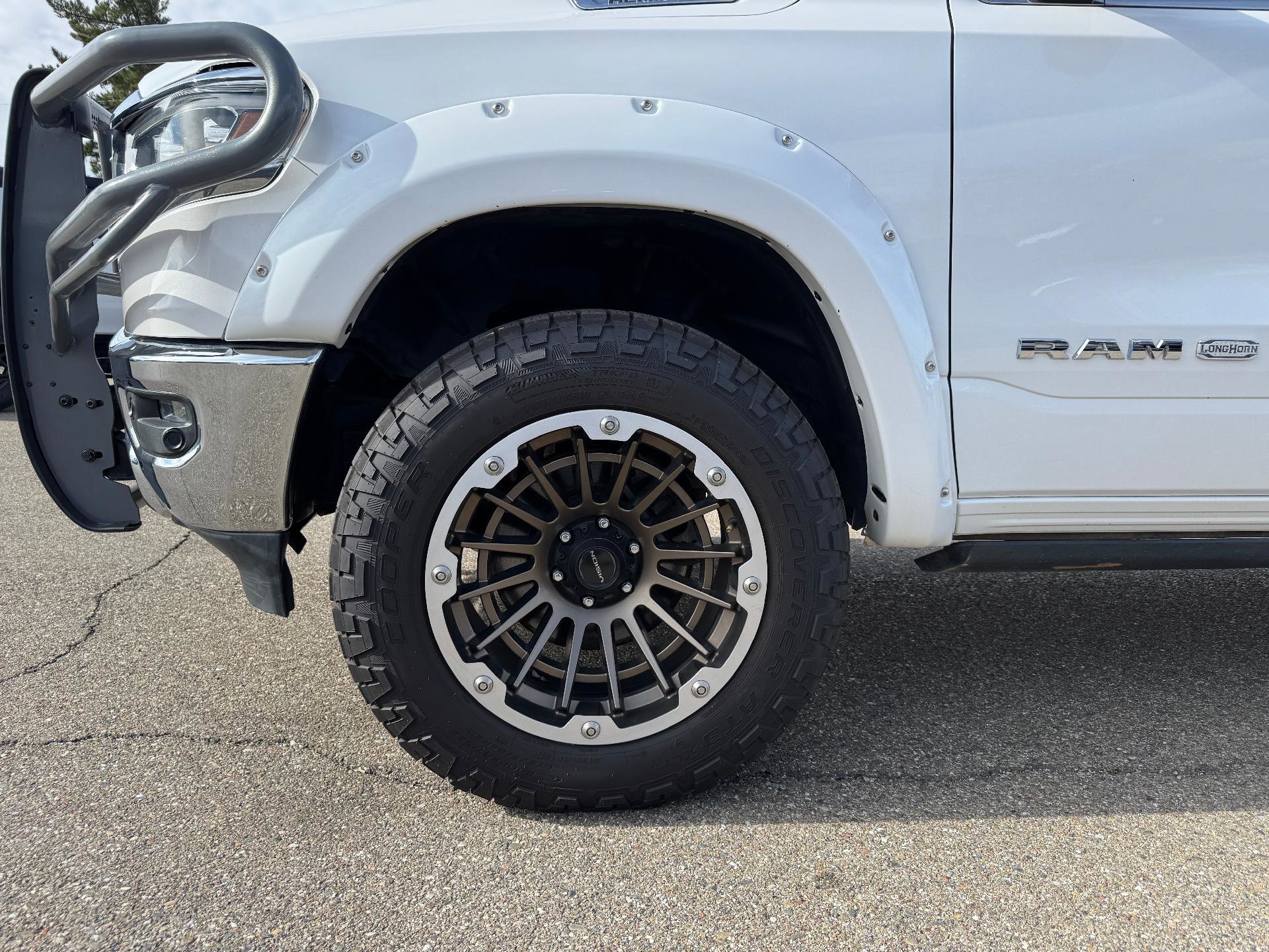 Used 2019 RAM 1500 Limited image 9