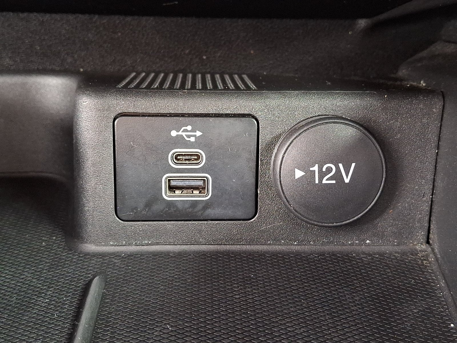 Used 2024 Ford Escape Active FWD image 23