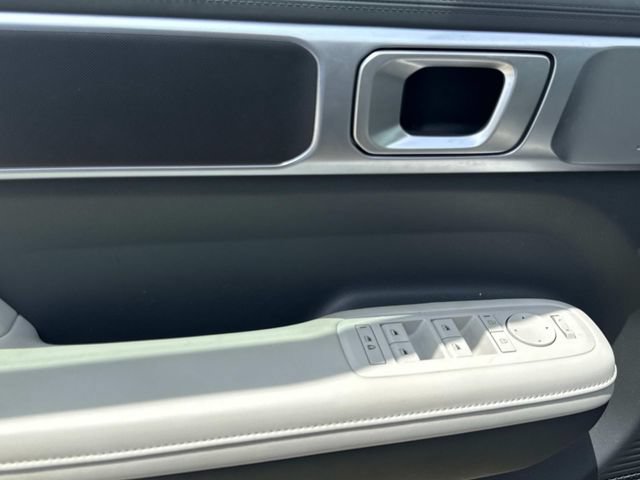 Used 2024 Hyundai Santa Fe SEL FWD image 27