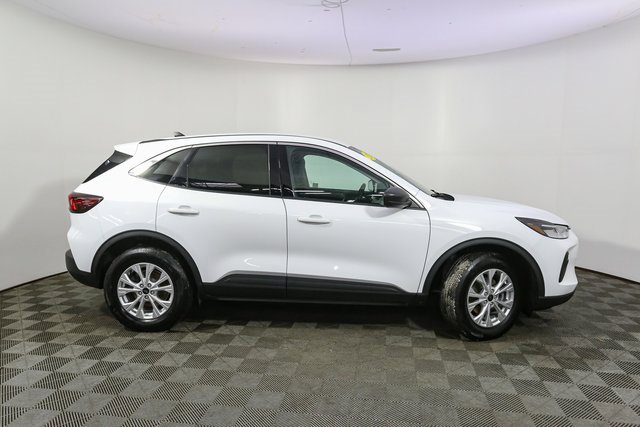 Used 2023 Ford Escape Active image 14