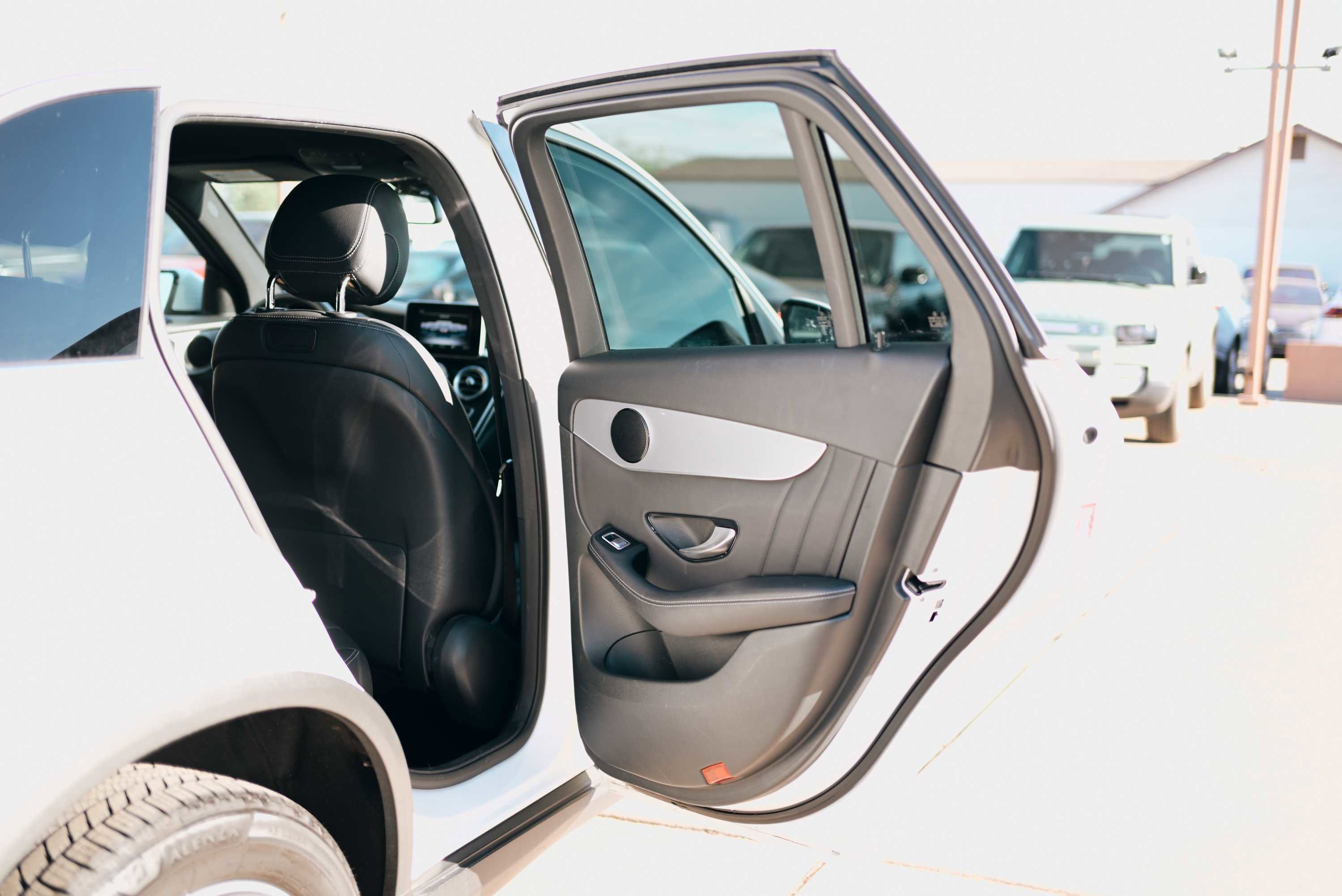 Used 2019 Mercedes-Benz GLC 300 w/ AMG Line image 14