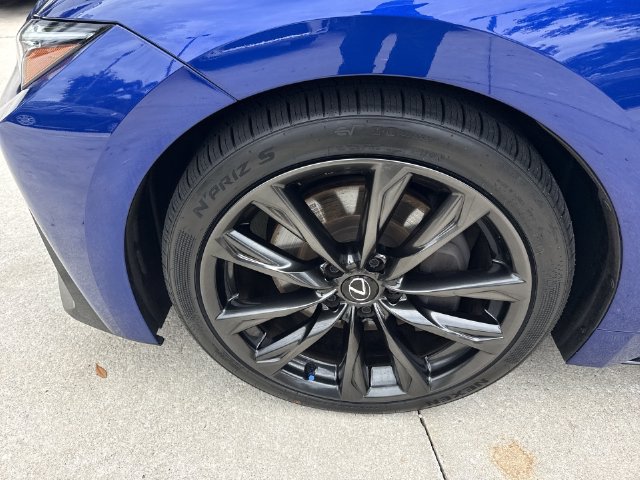 Certified 2025 Lexus IS 350 F Sport RWD image 10