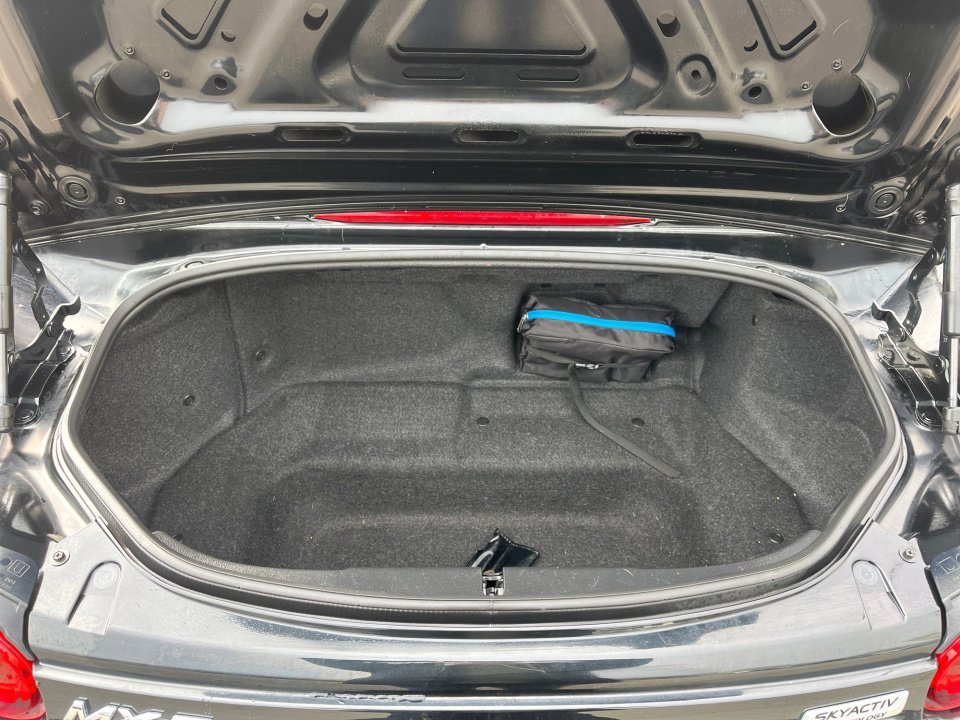 Used 2019 MAZDA MX-5 Miata Sport w/ I-ACTIVSENSE Sport Package RWD image 15