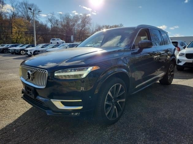 Used 2023 Volvo XC90 B6 Plus w/ Protection Package image 1