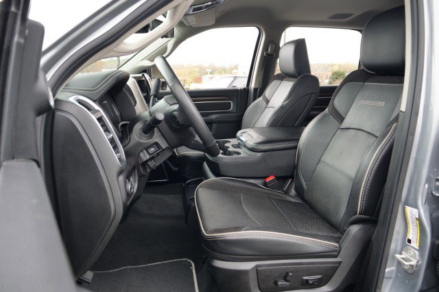 Used 2024 RAM 5500 Laramie image 34