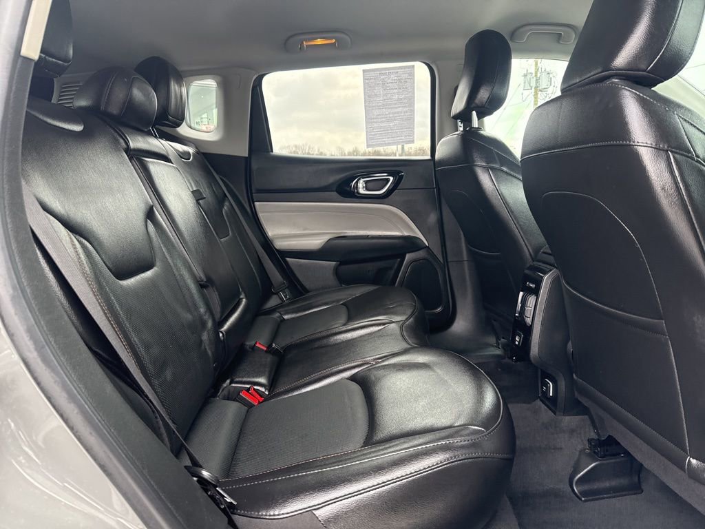 Used 2022 Jeep Compass Limited image 14