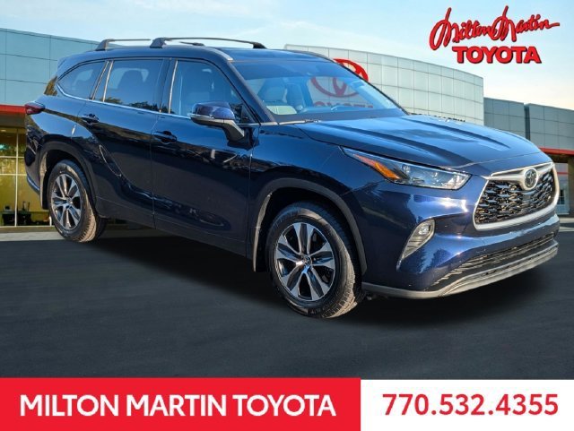 Used 2022 Toyota Highlander XLE