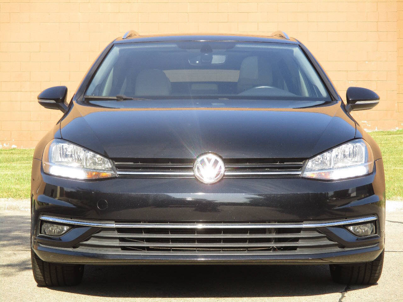 Used 2018 Volkswagen Golf SEL FWD image 21