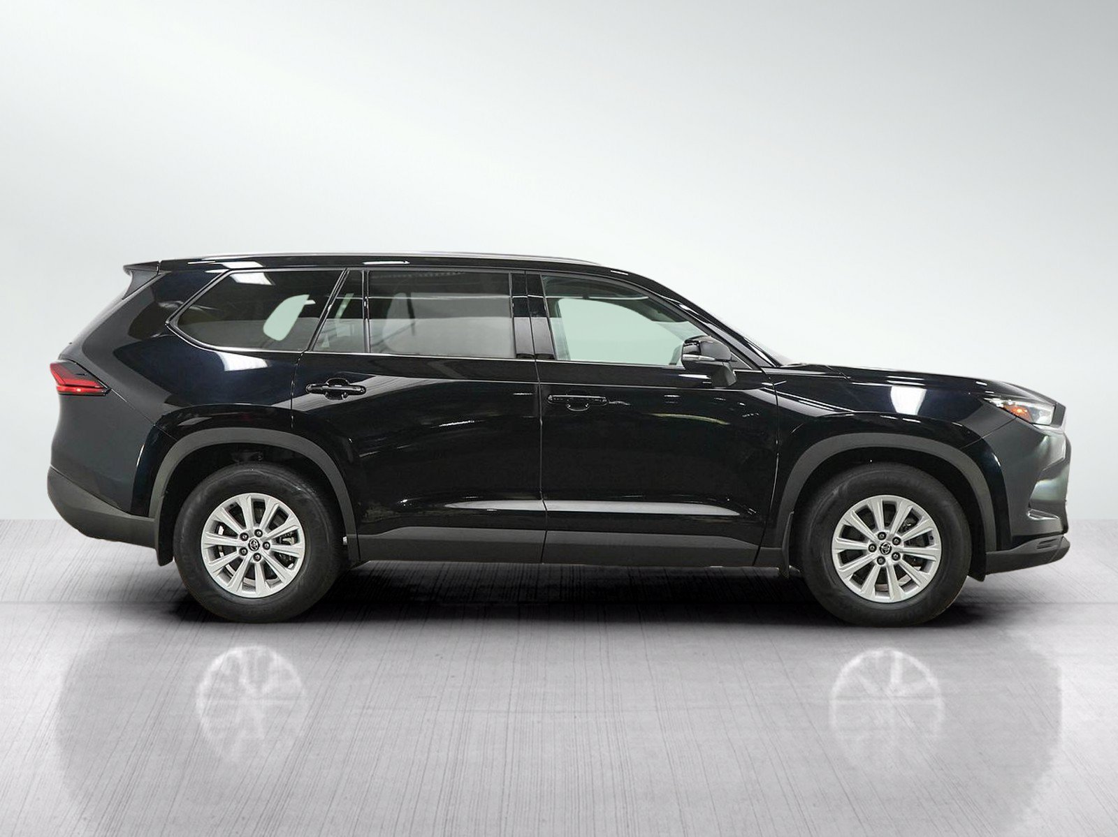 Used 2025 Toyota Grand Highlander AWD image 6