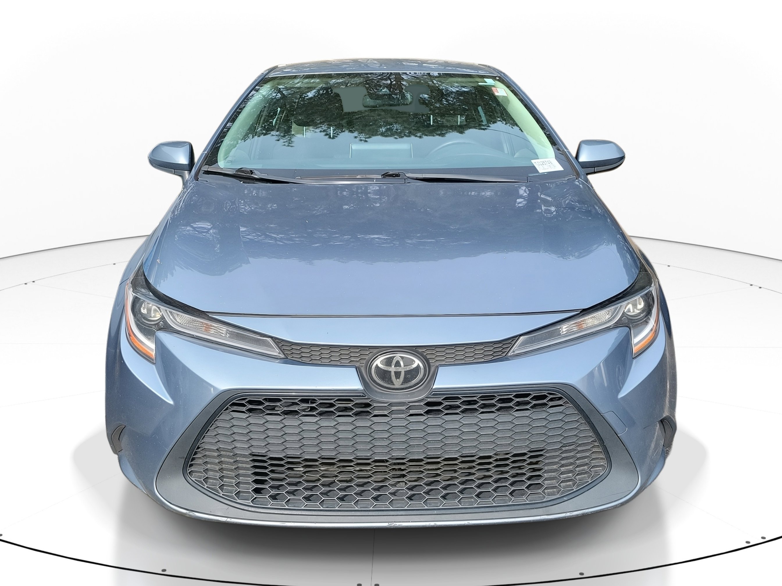 Used 2021 Toyota Corolla LE image 2
