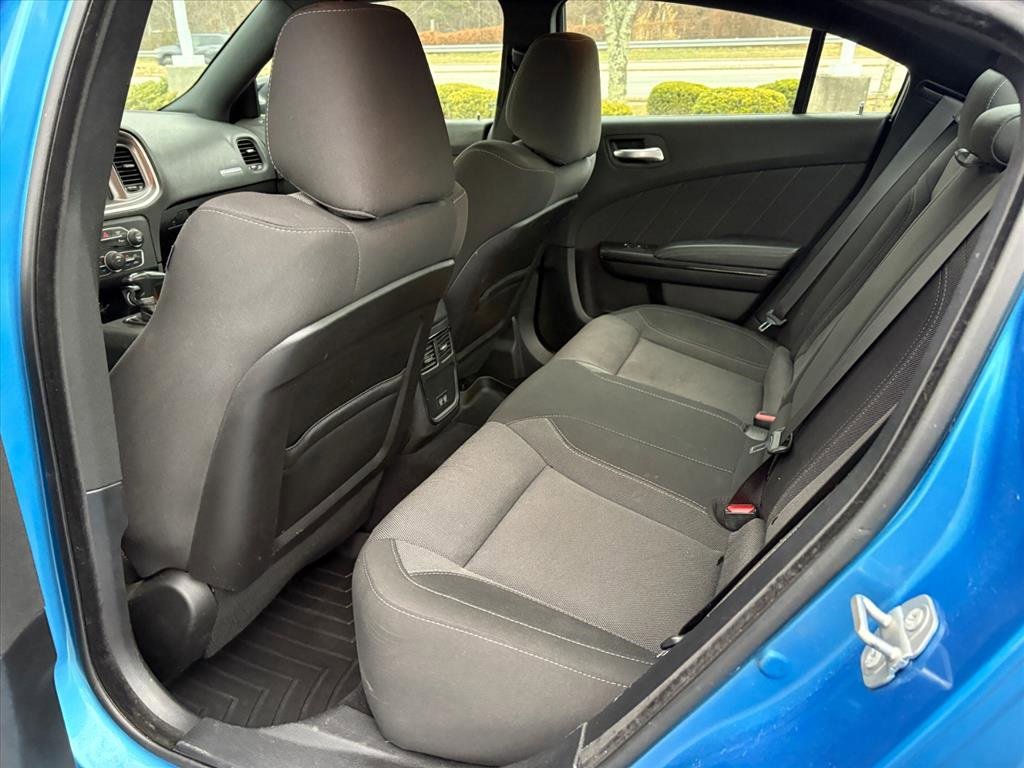 Used 2019 Dodge Charger SXT image 18
