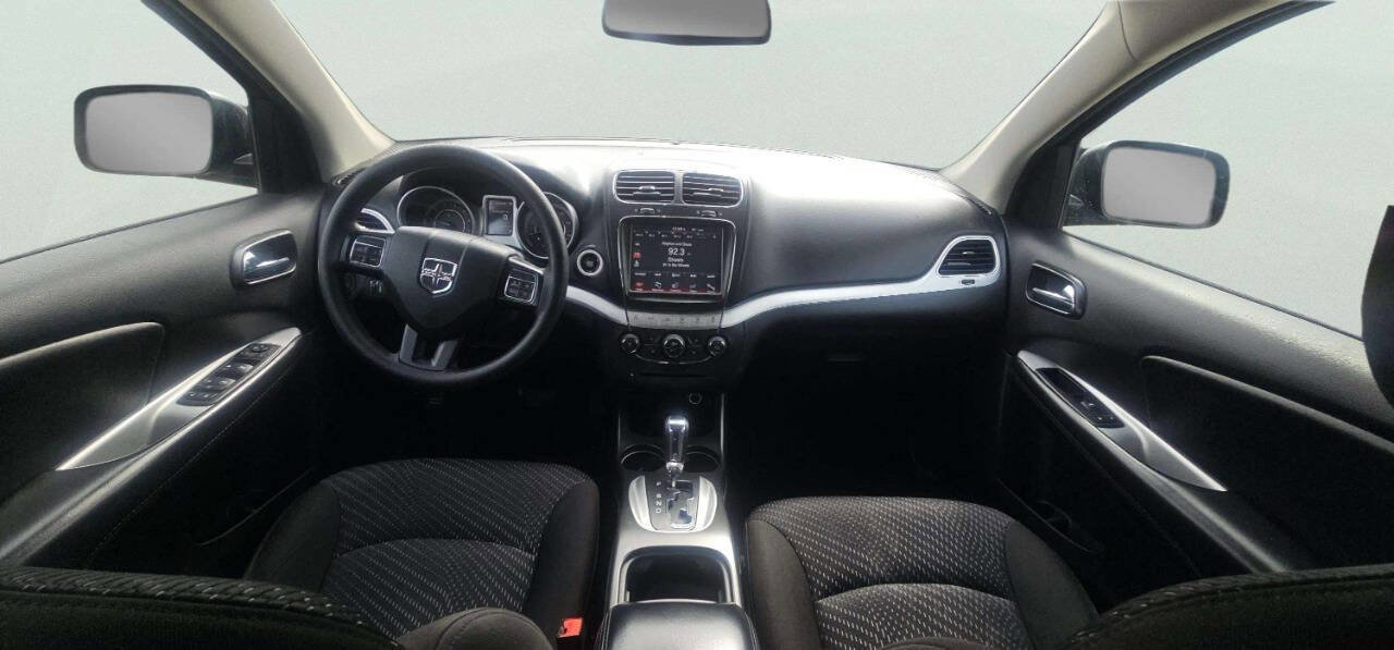 Used 2019 Dodge Journey SE image 8
