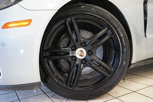 Used 2019 Porsche Panamera 4 image 63