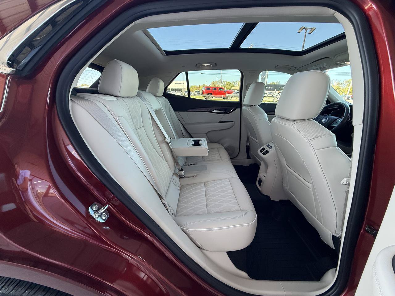 Used 2023 Buick Envision Avenir AWD/4WD image 37