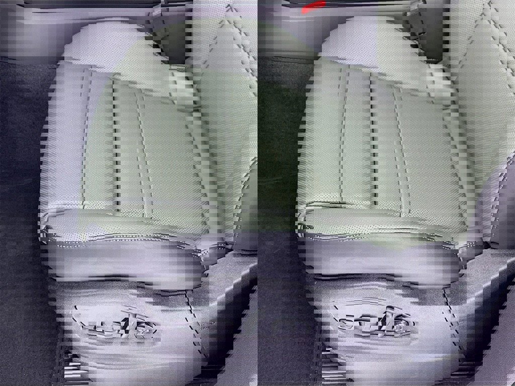 New 2026 Porsche Cayenne image 13