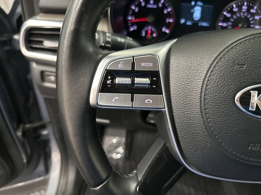 Used 2022 Kia Telluride EX w/ EX Premium Package image 16