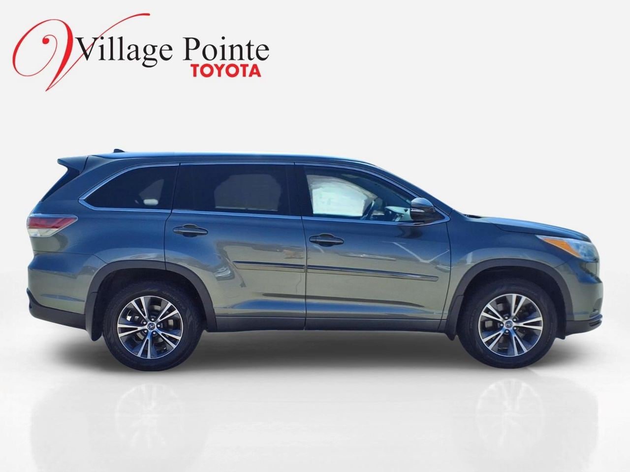 Certified 2016 Toyota Highlander XLE AWD/4WD image 8