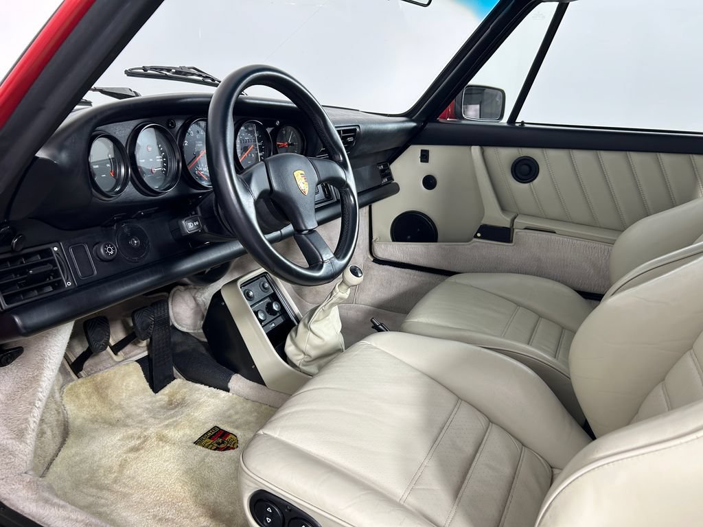 Used 1987 Porsche 911 Carrera RWD image 4