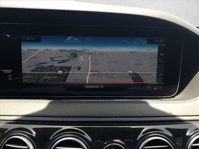 Used 2020 Mercedes-Benz S 560 Sedan image 13