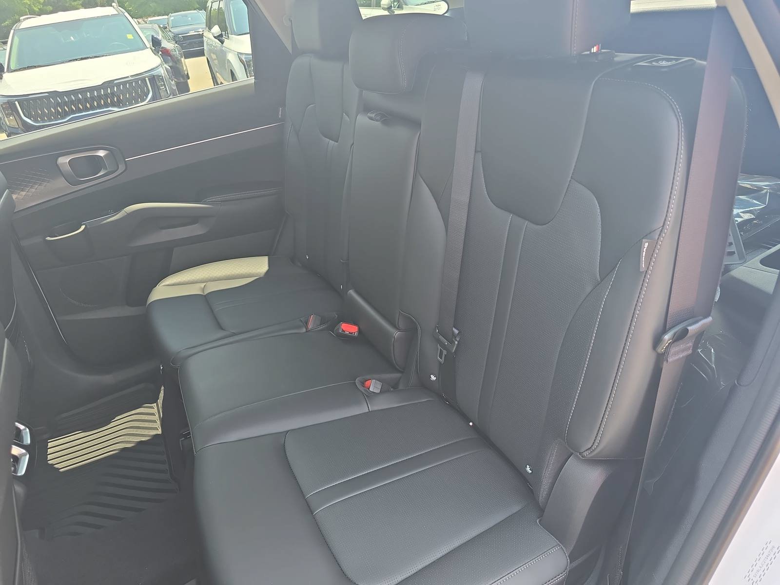 New 2026 Kia Sorento S w/ S Panoramic Sunroof Package FWD image 15