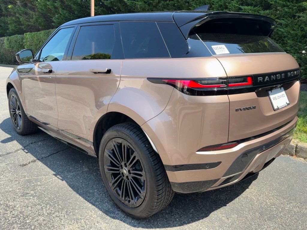 Used 2025 Land Rover Range Rover Evoque Dynamic SE image 3