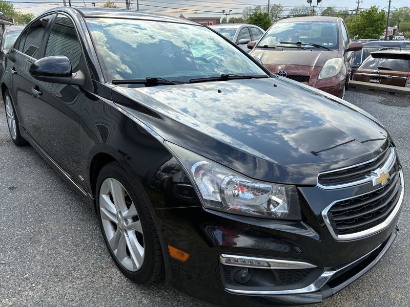 Used 2015 Chevrolet Cruze LTZ w/ Sun, Sound and Sport Package FWD image 3
