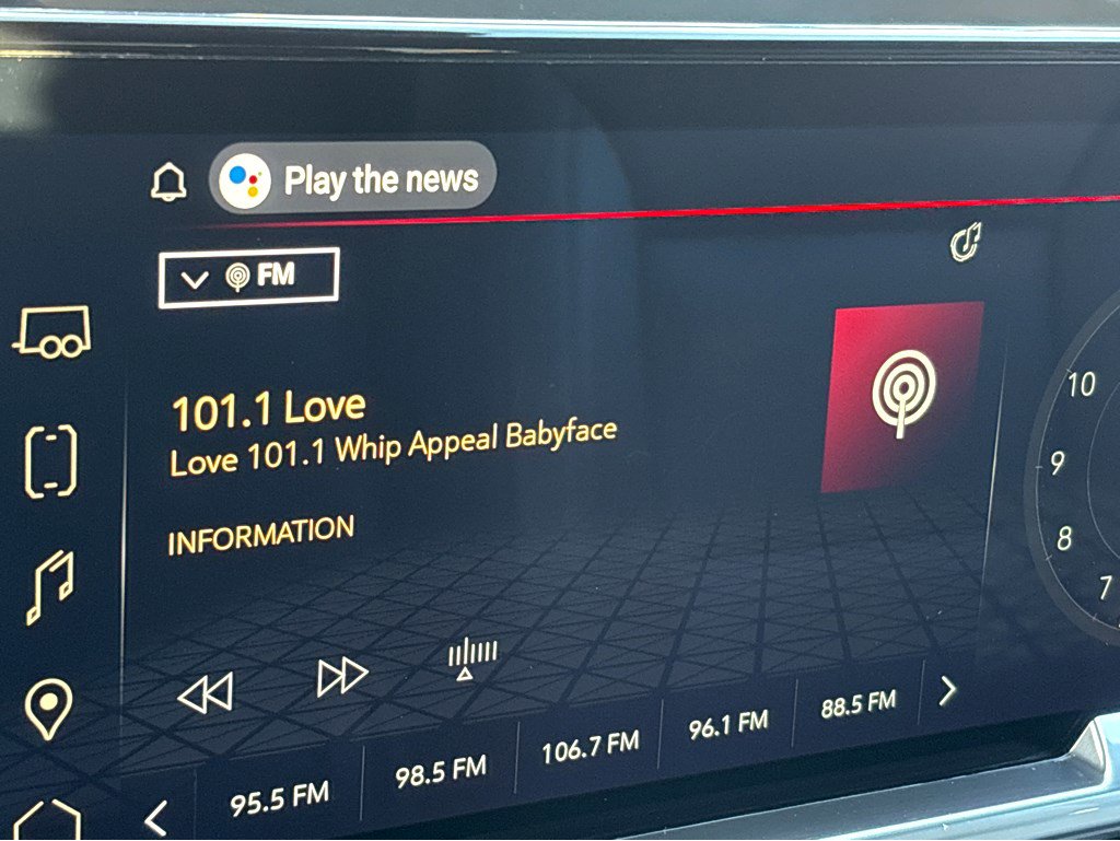 Used 2025 GMC Sierra 1500 SLT image 8