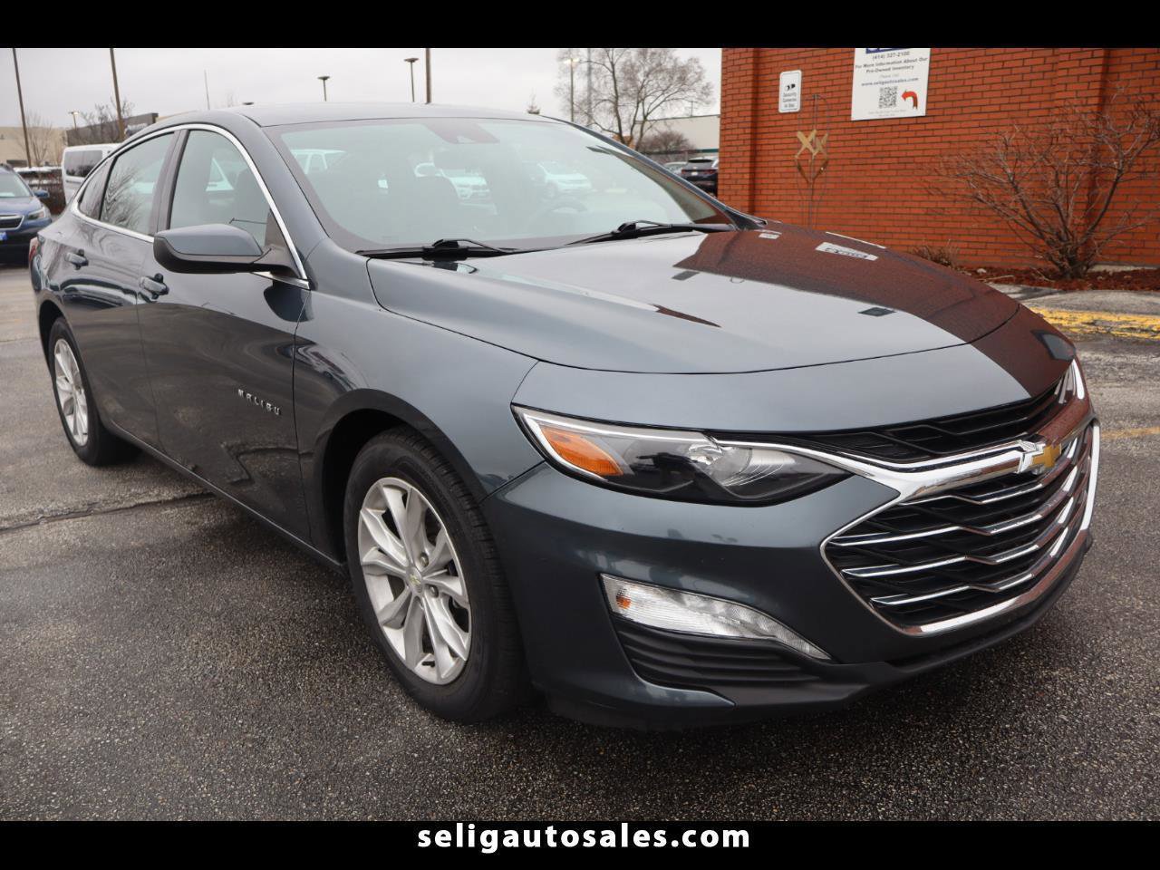 Used 2019 Chevrolet Malibu LT w/ Driver Confidence Package II image 1