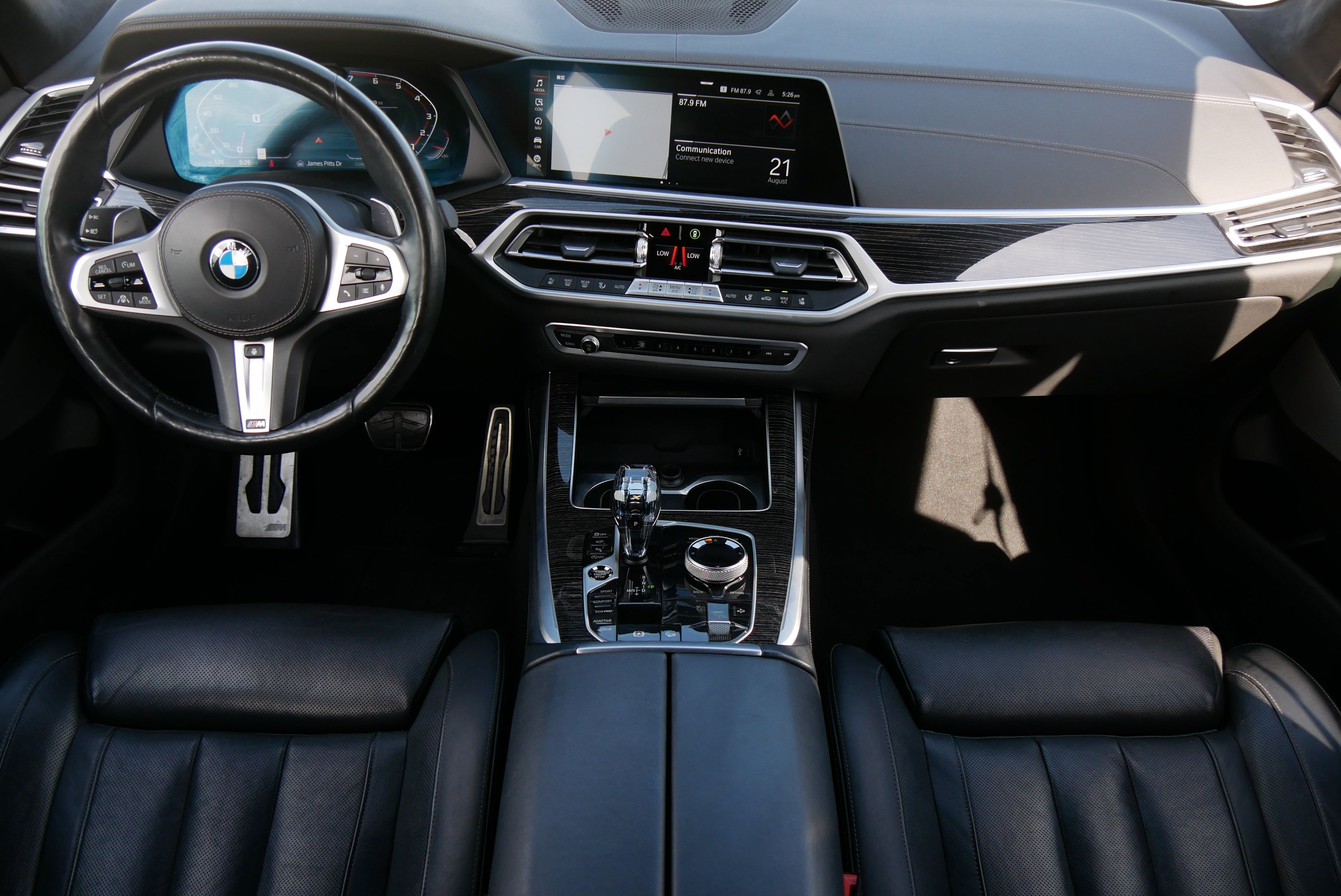 Used 2022 BMW X7 M50i AWD/4WD image 15