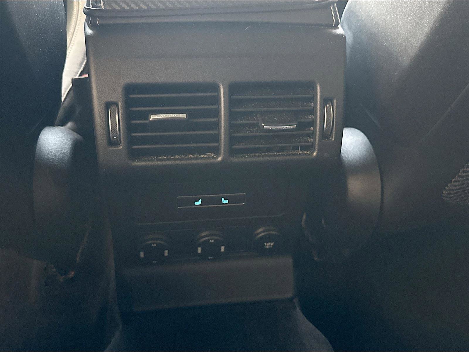 Used 2020 Jaguar F-PACE SVR image 26