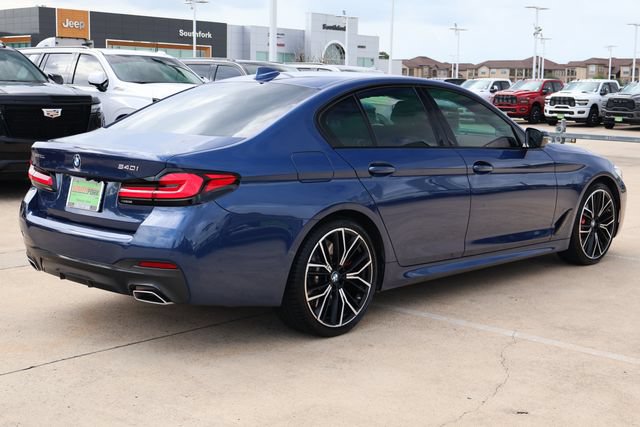 Used 2022 BMW 540i w/ Executive Package RWD image 6