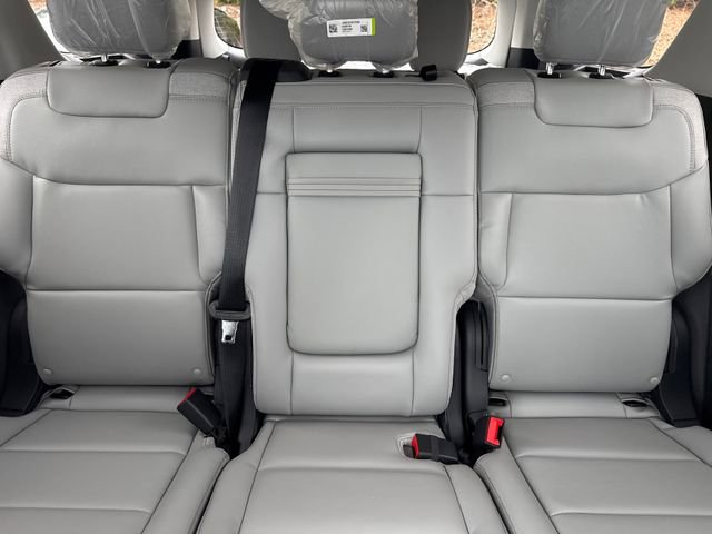 New 2026 Ford Explorer Active w/ Active Comfort Package image 18