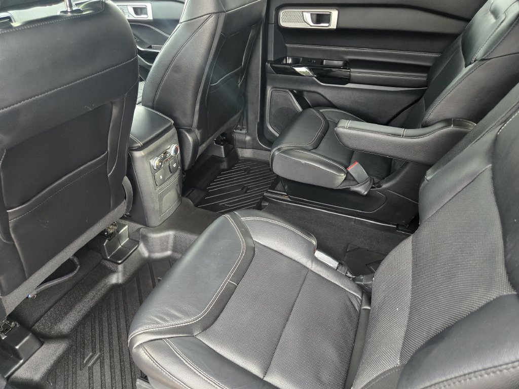 Used 2022 Ford Explorer ST w/ Equipment Group 401A AWD/4WD image 26
