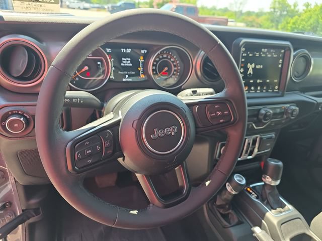 Used 2023 Jeep Wrangler Unlimited Sport w/ Sun And Sound Package AWD/4WD image 16