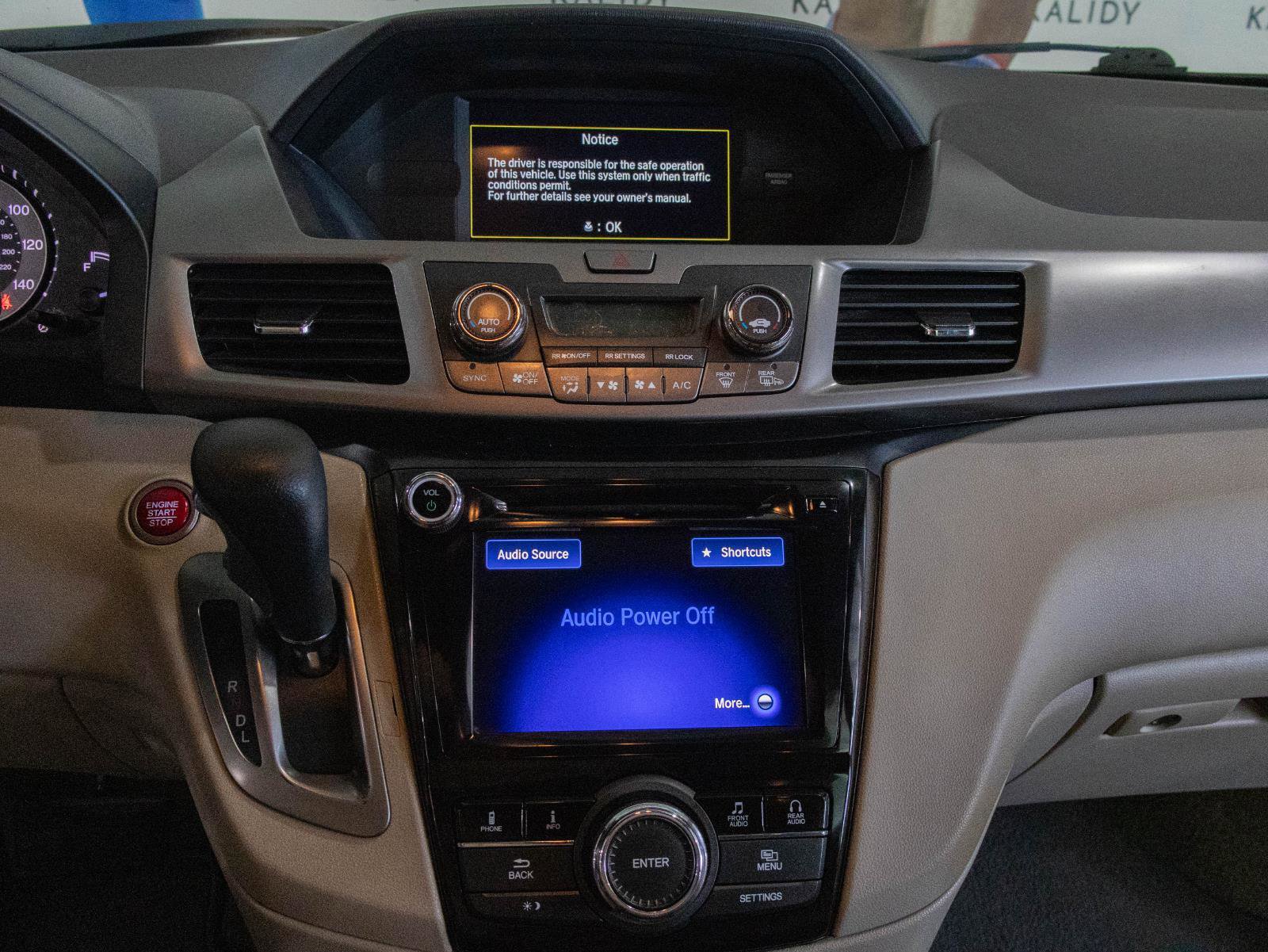 Used 2016 Honda Odyssey SE image 4