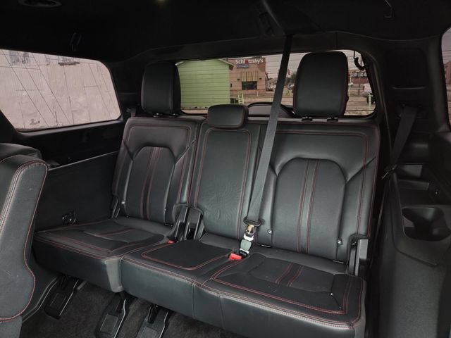 Used 2022 Ford Expedition Limited AWD/4WD image 38