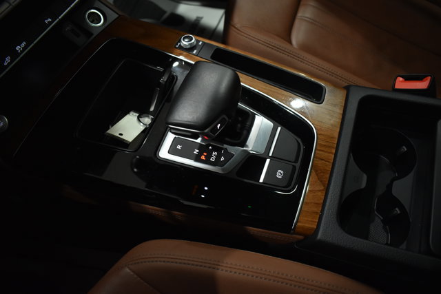 Used 2021 Audi Q5 e Premium Plus w/ Premium Plus Package image 24