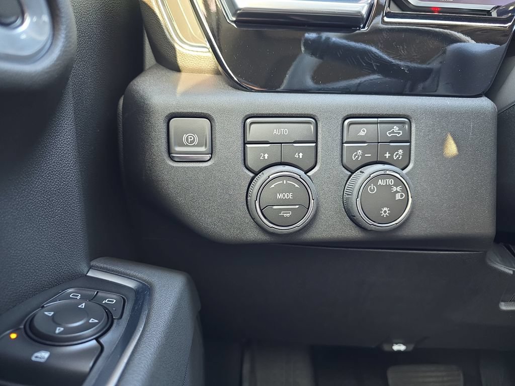New 2026 Chevrolet Silverado 1500 LT w/ Safety Package AWD/4WD image 26