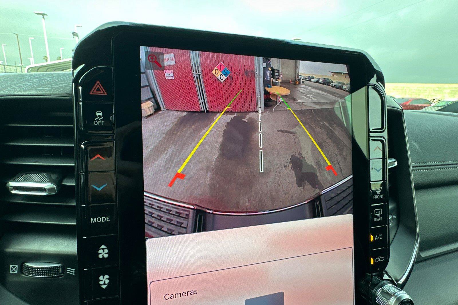 New 2026 RAM 3500 Laramie AWD/4WD image 18