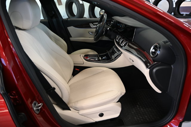 Used 2021 Mercedes-Benz E 350 4MATIC Sedan image 11