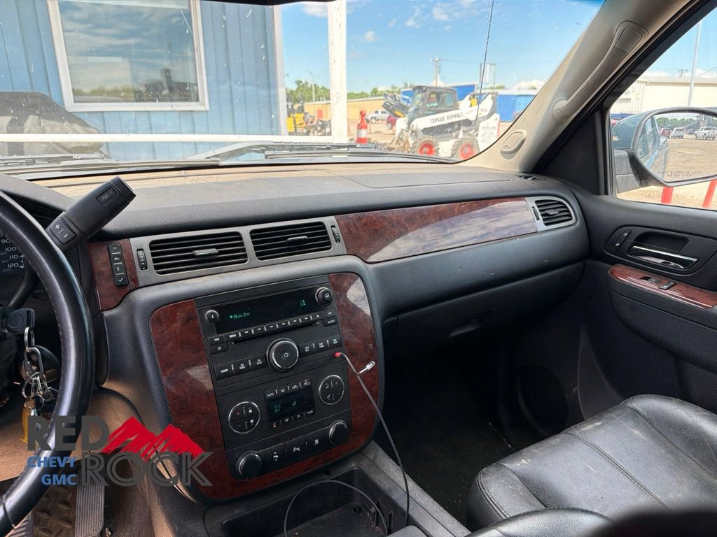 Used 2011 Chevrolet Silverado 1500 LTZ w/ LTZ Plus Package AWD/4WD image 2