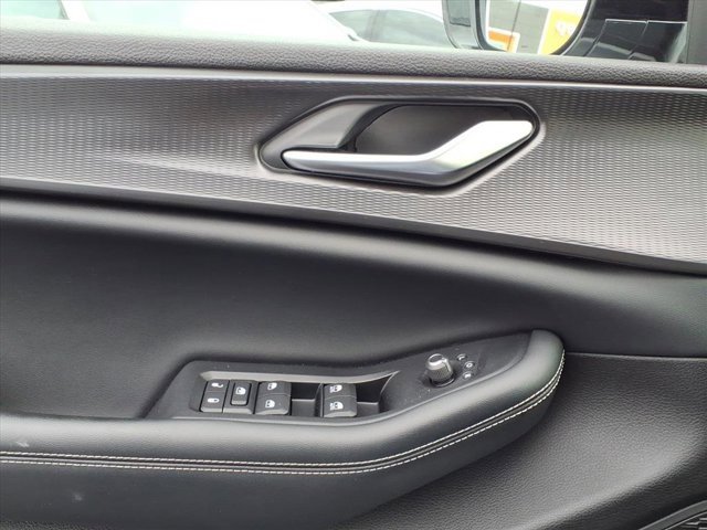 Used 2023 Jeep Grand Cherokee L Laredo image 23