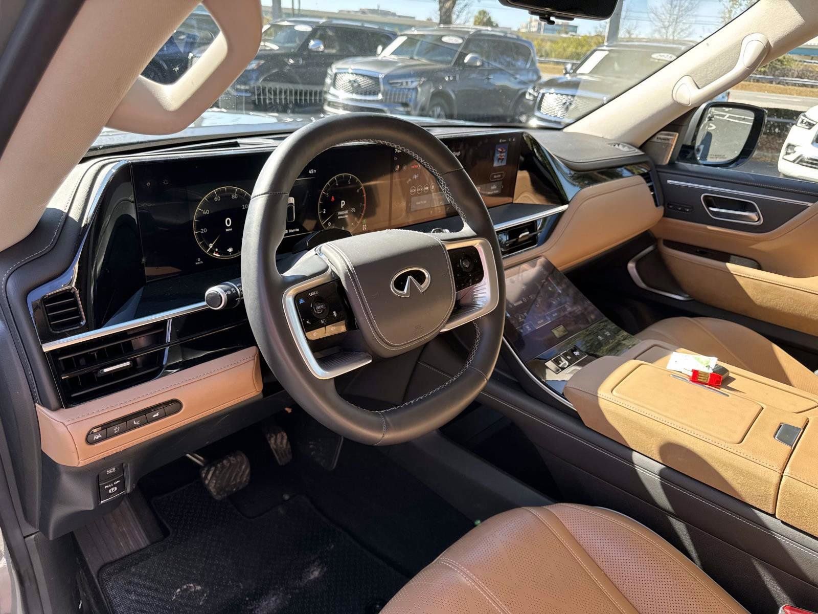 Used 2025 INFINITI QX80 Sensory image 11