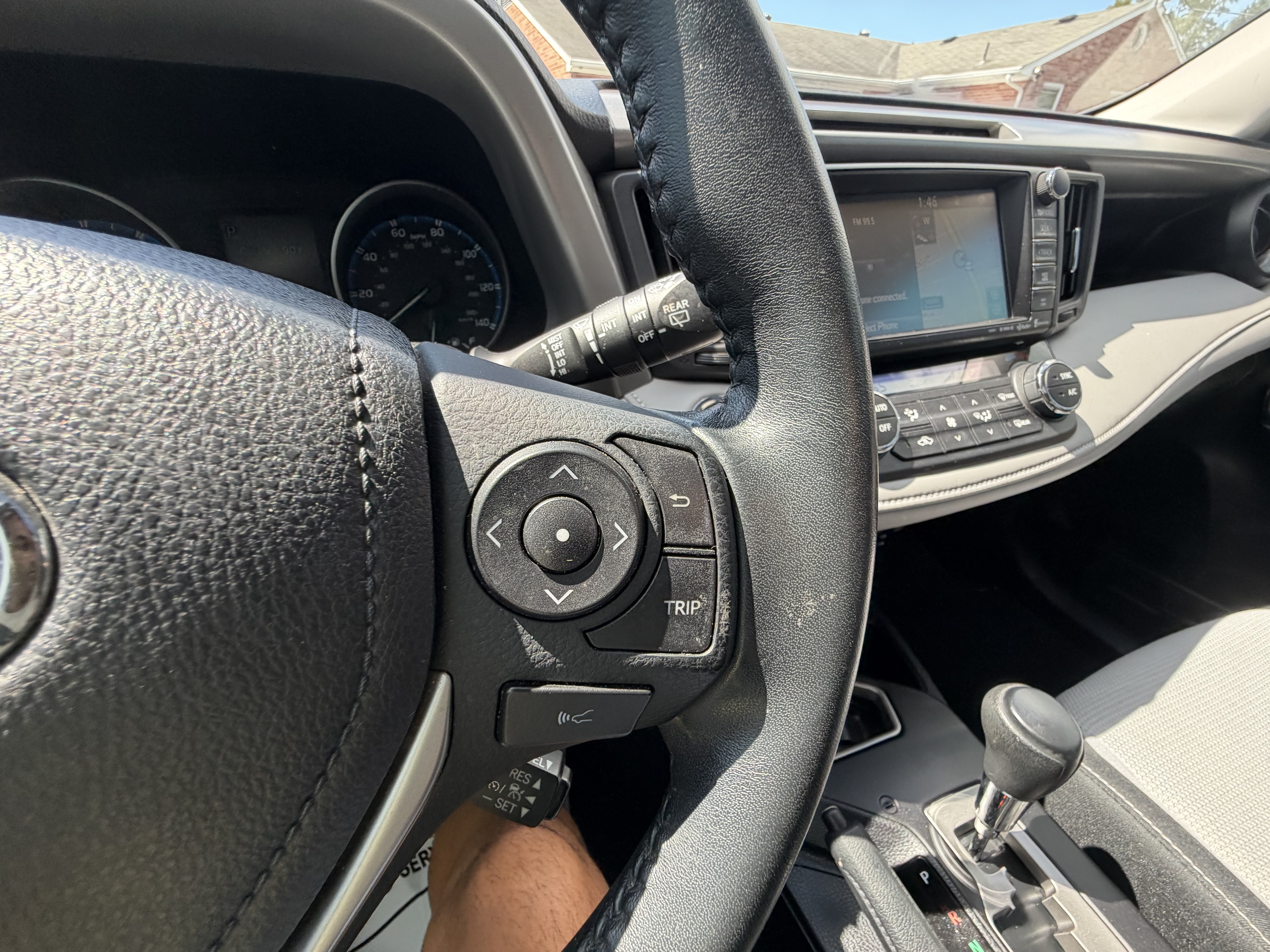 Used 2018 Toyota RAV4 XLE FWD image 27