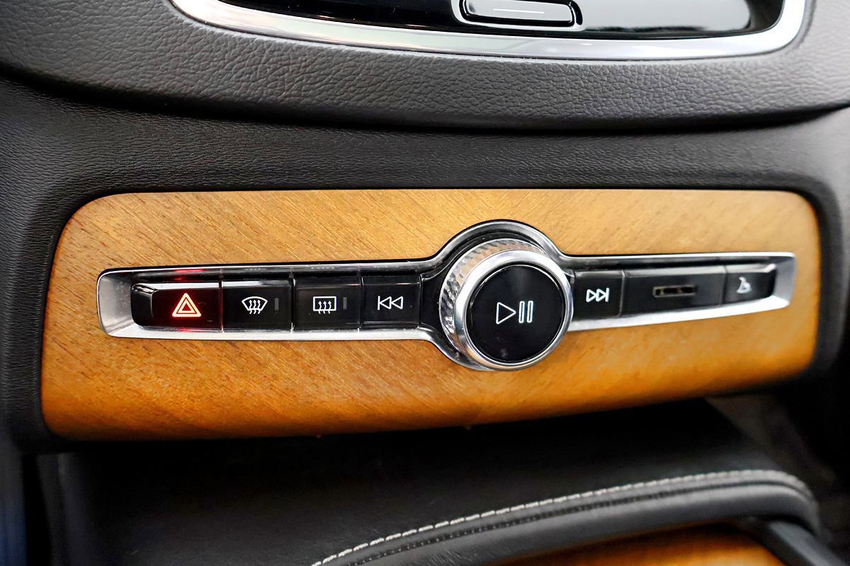 Used 2019 Volvo XC90 T8 Inscription w/ Advanced Package AWD/4WD image 34