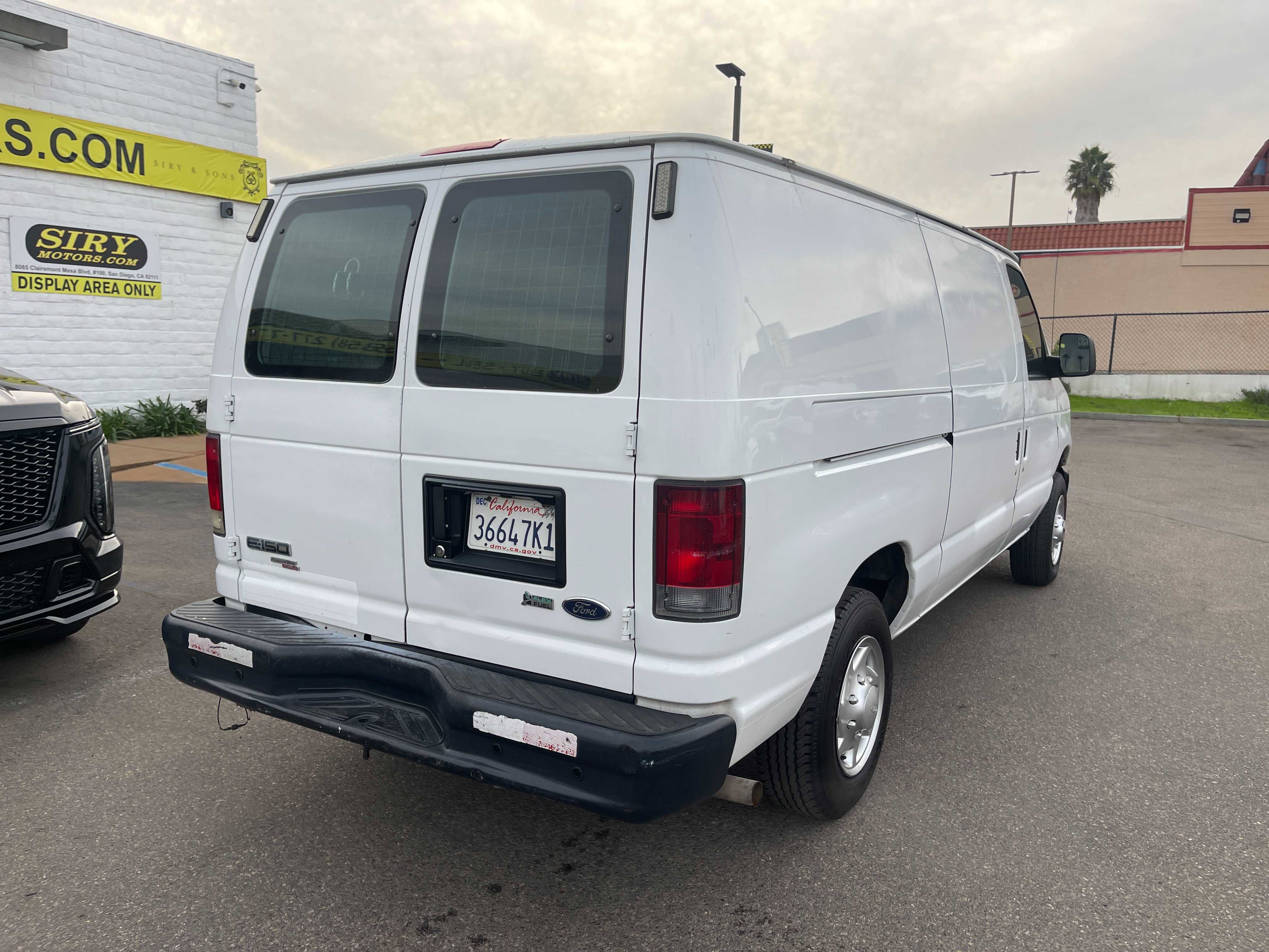 Used 2013 Ford E-150 and Econoline 150 image 3