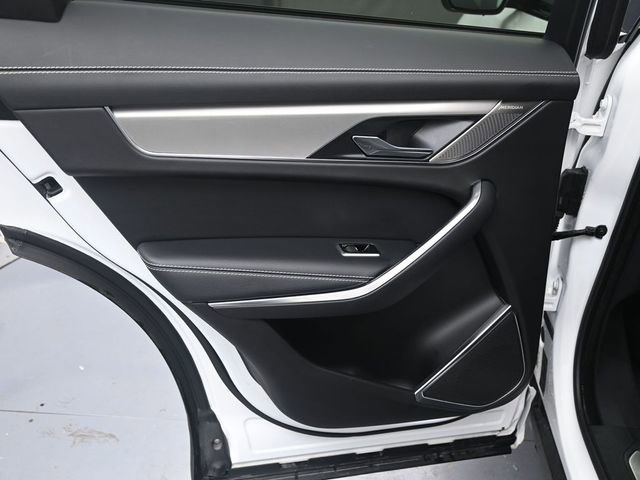 Used 2025 Jaguar F-PACE R-Dynamic S image 22
