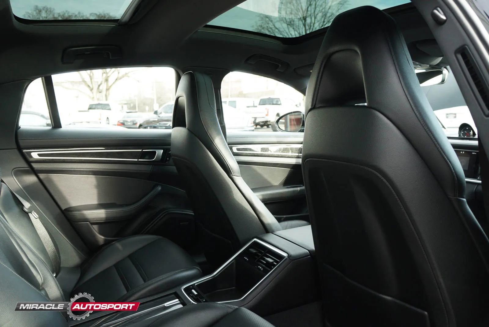 Used 2017 Porsche Panamera 4S AWD/4WD image 38